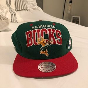 Mitchell & Ness Milwaukee Bucks Hat